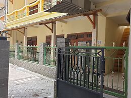 OYO Life  92620 Syfa Kost