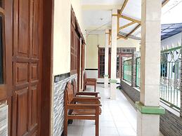 OYO Life  92620 Syfa Kost