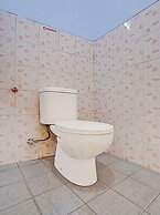 OYO 90234 Dhoho Family Guest House