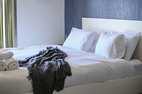 HaTsuk Sea-View Studio by Sea N' Rent