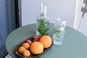 HaTsuk Sea-View Studio by Sea N' Rent