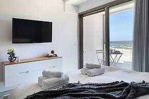 HaTsuk Sea-View Studio by Sea N' Rent
