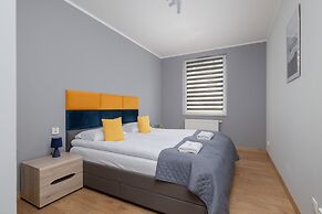Osiedle Avia Apartment by Renters