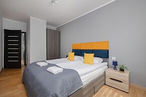 Osiedle Avia Apartment by Renters