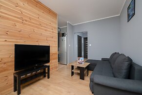 Osiedle Avia Apartment by Renters