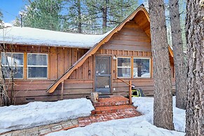 2288-brunos Cabin 2 Bedroom Chalet by RedAwning