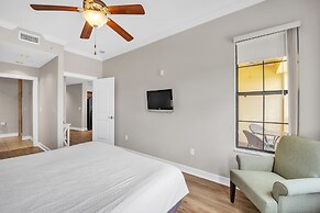 2 bedroom Tampa Condo at Private Golf Course 2 Condo by RedAwning