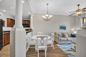 2 bedroom Tampa Condo at Private Golf Course 2 Condo by RedAwning