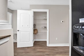 2 bedroom Tampa Condo at Private Golf Course 2 Condo by RedAwning