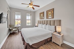 2 bedroom Tampa Condo at Private Golf Course 2 Condo by RedAwning