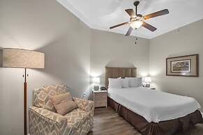 2 bedroom Tampa Condo at Private Golf Course 2 Condo by RedAwning