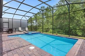 7 Bedrooms Storey Lake Resort Home