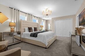 7 Bedrooms Storey Lake Resort Home