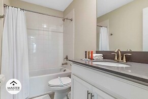 9 Bedrooms S / Storey Lake Home by RedAwning