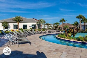 9 Bedrooms S / Storey Lake Home by RedAwning