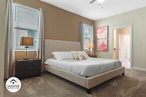 9 Bedrooms S / Storey Lake Home by RedAwning