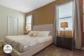 9 Bedrooms S / Storey Lake Home by RedAwning