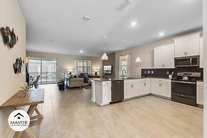 9 Bedrooms S / Storey Lake Home by RedAwning