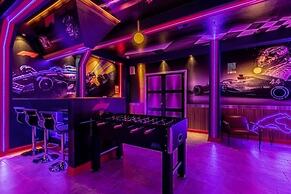 9 Bedroom Champions Gate Home by RedAwning