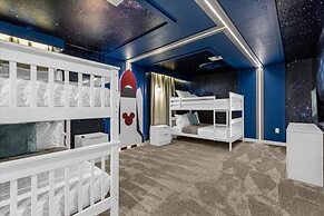 9 Bedroom Champions Gate Home by RedAwning