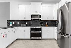 9 Bedroom Champions Gate Home by RedAwning