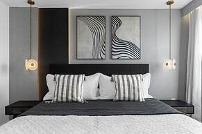 9 Bedroom Champions Gate Home by RedAwning