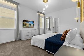 9 Bedroom Champions Gate Home by RedAwning