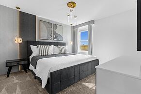 9 Bedroom Champions Gate Home by RedAwning