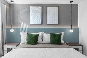 9 Bedroom Champions Gate Home by RedAwning