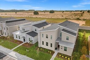 9 Bedroom Champions Gate Home by RedAwning