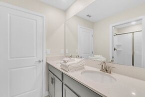 6 Bedrooms S / Storey Lake Home by RedAwning