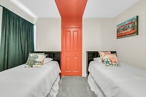 6 Bedrooms S / Storey Lake Home by RedAwning