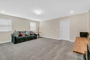 6 Bedrooms S / Storey Lake Home by RedAwning