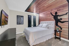 6 Bedrooms S / Storey Lake Home by RedAwning