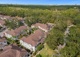 3 Bedrooms S / Lucaya Village Townhouse by RedAwning