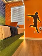 8 Bedrooms/ Champions Gate Home