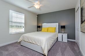 8 Bedrooms/ Champions Gate Home