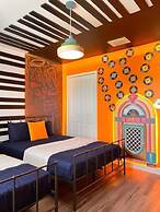 8 Bedrooms/ Champions Gate Home