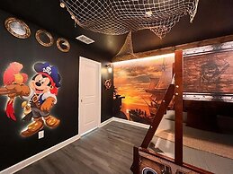 8 Bedrooms/ Champions Gate Home