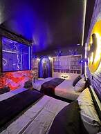 8 Bedrooms/ Champions Gate Home