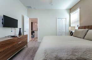 8 Bedrooms/ Champions Gate Home