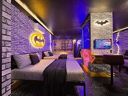 8 Bedrooms/ Champions Gate Home