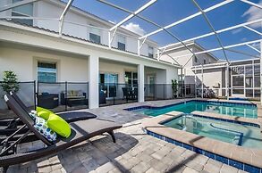 8 Bedrooms/ Champions Gate Home