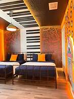 8 Bedrooms/ Champions Gate Home