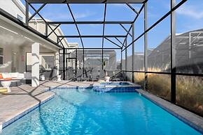 9 Bed Home Storey Lake 9 Bedroom Home by RedAwning