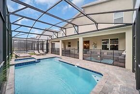 9 Bedroomss/ Storey Lake Game Room Too Home by RedAwning