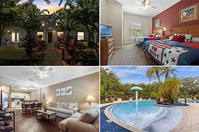 3 Bedrooms S / Lucaya Village Townhouse by RedAwning