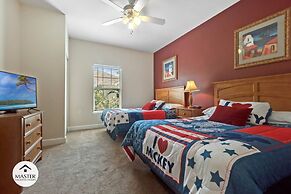 3 Bedrooms S / Lucaya Village Townhouse by RedAwning