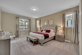 5 Bedrooms S / Solara Home by RedAwning