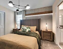 6 Bedrooms S / Storey Lake Home by RedAwning